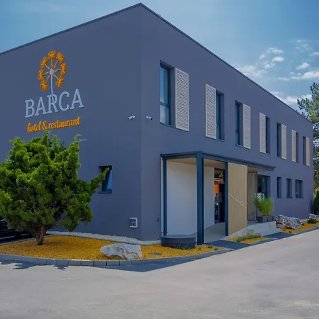 & Restaurant Barca 3* Košice